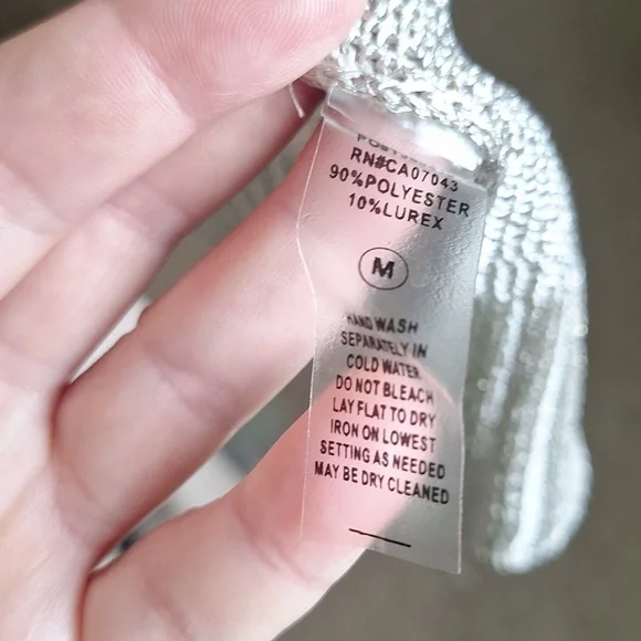 🎁Chic Metallic Cardigan Sweater Size M FREE with any Bundle Purchase - Picture 11 of 13